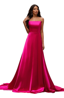  Norita Gown